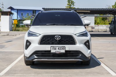 TOYOTA YARIS CROSS 1.5 HEV PREMIUM LUXURY ปี2023 จด2024 (กม4230)