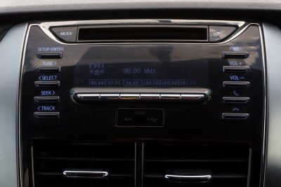 TOYOTA YARIS 1.2 E AT ปี 2019 (9กฐ6887)