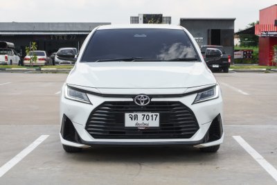 TOYOTA YARIS ATIV 1.2 PREMIUM LUXURY ปี2023 (จต7017)