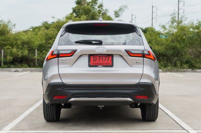 TOYOTA YARIS CROSS 1.5 HEV PREMIUM AT ปี 2025 (ฆ-7177)
