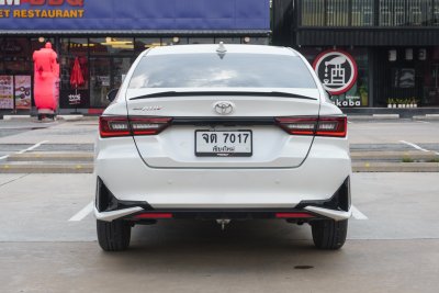 TOYOTA YARIS ATIV 1.2 PREMIUM LUXURY ปี2023 (จต7017)