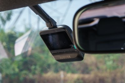 TOYOTA YARIS CROSS 1.5 HEV PREMIUM LUXURY ปี2023 จด2024 (กม4230)