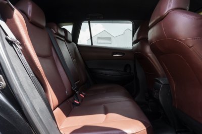 TOYOTA COROLLA CROSS 1.8 HYBRID PREMIUM ปี2021 (2ขณ3083)