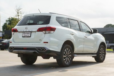 NISSAN TERRA 2.3 VL AT ปี2018 (1ขง6851)