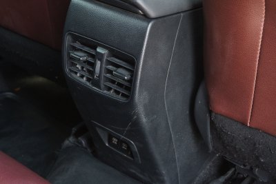 TOYOTA COROLLA CROSS 1.8 HYBRID PREMIUM ปี2021 (2ขณ3083)