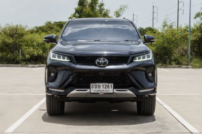 TOYOTA FORTUNER 2.8 LEGENDER 4WD ปี2024 (3ขษ1261)