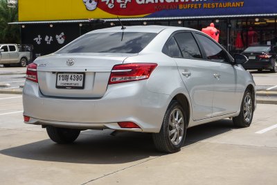 TOYOTA VIOS 1.5 MID AT ปี 2020 (1ขญ4390)