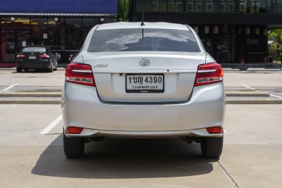 TOYOTA VIOS 1.5 MID AT ปี 2020 (1ขญ4390)