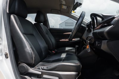 TOYOTA VIOS 1.5 MID AT ปี 2020 (1ขญ4390)