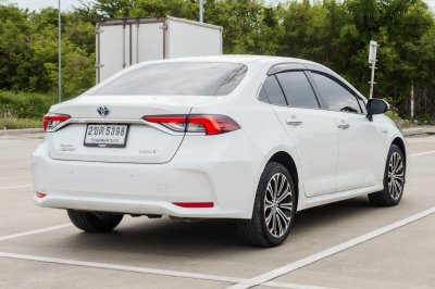 TOYOTA ALTIS 1.8 HV PREMIUM AT ปี 2022 (2ขด5398)