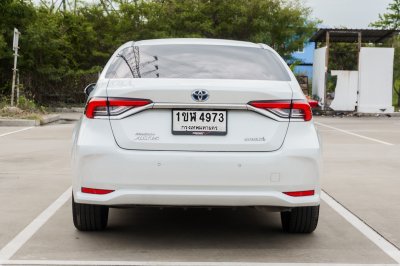 TOYOTA COROLLA ALTIS 1.8 HYBRID PREMIUM ปี2021 (1ขฬ4973)