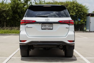 TOYOTA FORTUNER 2.8 LEGENDER 4WD ปี2024 (3ขษ1223)