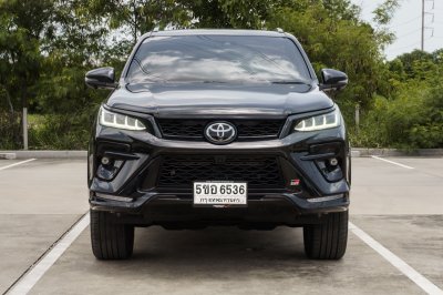 TOYOTA FORTUNER 2.8 GR SPORT 4WD ปี2024 (5ขอ6536)