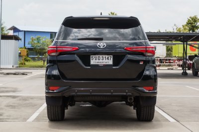 TOYOTA FORTUNER 2.8 GR SPORT 4WD ปี2024 (5ขอ3147)