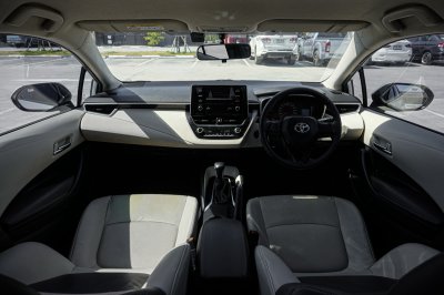 TOYOTA ALTIS 1.6 G (MNC) AT ปี2019 (9กฎ9013)