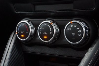 MAZDA 2 1.3 S (LEATHER) ปี2022 จด2023 (ขฉ7483)