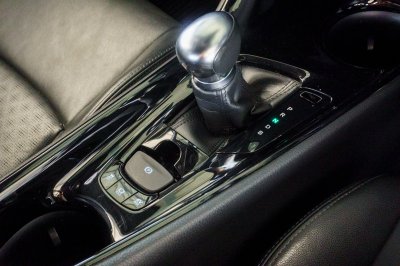 TOYOTA CHR 1.8 HV HI AT ปี 2018 (7กผ5298)