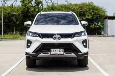 TOYOTA FORTUNER 2.4 LEADER G ปี2023 (4ขห1239)