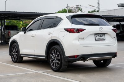 MAZDA CX-5 2.2 XLD 4WD AT ปี2019 (9กน4251)