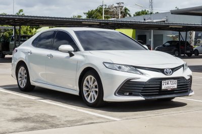 TOYOTA CAMRY 2.5 SPORT ปี2022 (2ขฬ7233)