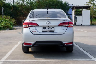 TOYOTA YARIS 1.2 E AT ปี2017 (6กร9620)