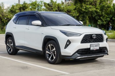 TOYOTA YARIS CROSS 1.5 HEV PREMIUM AT ปี 2023 (6ขฎ4991)