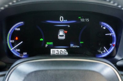 TOYOTA COROLLA CROSS 1.8 HYBRID PREMIUM ปี2021 (1ขย4975)