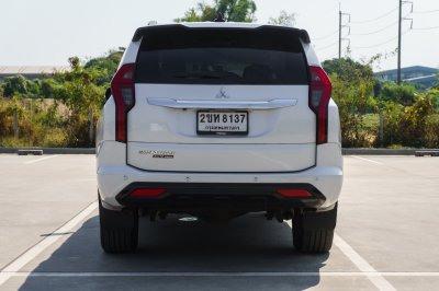 MITSUBISHI PAJERO 2.4 GT PREMIUM ELITE EDITION ปี2022 (2ขห8137)