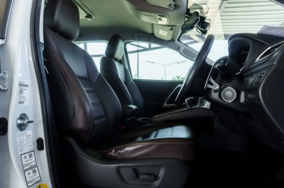 MITSUBISHI PAJERO 2.4 GT PREMIUM ELITE EDITION ปี2022 (2ขห8137)