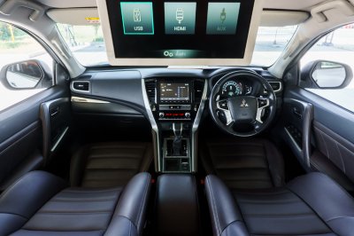 MITSUBISHI PAJERO 2.4 GT PREMIUM ELITE EDITION ปี2022 (2ขห8137)