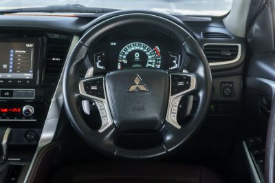 MITSUBISHI PAJERO 2.4 GT PREMIUM ELITE EDITION ปี2022 (2ขห8137)