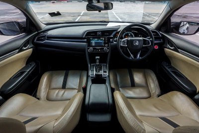 HONDA CIVIC 1.8 EL ปี2020 จด2021 (1ขบ7885)