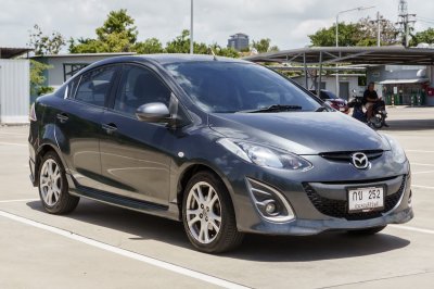 MAZDA 2 1.5 ELEGANCE ปี 2012 (กข252)