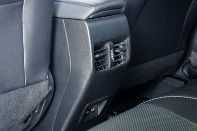 TOYOTA COROLLA CROSS 1.8 HYBRID SMART ปี2021 (1ขษ1638)