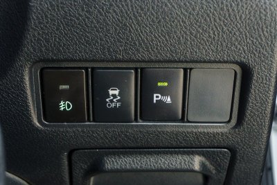 TOYOTA YARIS 1.2 E AT ปี 2019 (9กฐ6874)