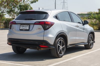 HONDA HR-V 1.8 RS ปี2019 จด2020 (1ขค6371)