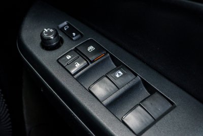 TOYOTA YARIS 1.2 E AT ปี 2019 (9กฐ6874)