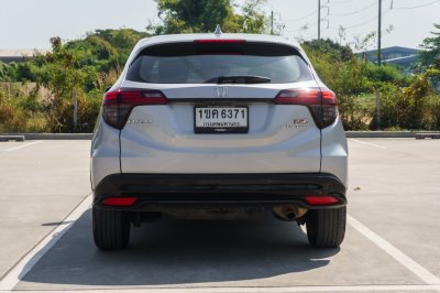HONDA HR-V 1.8 RS ปี2019 จด2020 (1ขค6371)