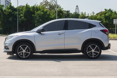 HONDA HR-V 1.8 RS ปี2019 จด2020 (1ขค6371)