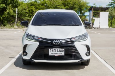TOYOTA YARIS ATIV 1.2 PLAY SPORT PREMIUM AT ปี 2021 (2ขฮ4380)