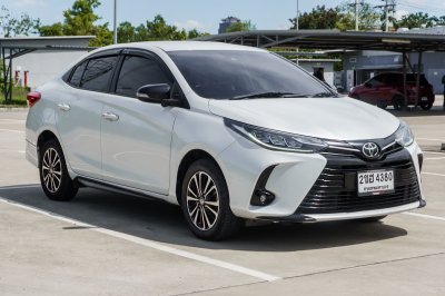 TOYOTA YARIS ATIV 1.2 PLAY SPORT PREMIUM AT ปี 2021 (2ขฮ4380)