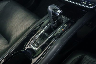 HONDA HR-V 1.8 RS ปี2019 จด2020 (1ขค6371)