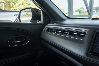 HONDA HR-V 1.8 RS ปี2019 จด2020 (1ขค6371)