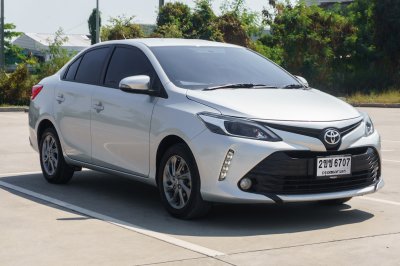 TOYOTA VIOS 1.5 MID ปี2021 (2ขช6707)