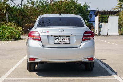 TOYOTA VIOS 1.5 MID ปี2022 (2ขล2095)