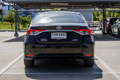 TOYOTA COROLLA ALTIS 1.8 HYBRID HIGH ปี2020 จด2021 (1ขฬ8662)