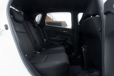 HONDA JAZZ 1.5 RS AT ปี 2017 (8กฉ6498)