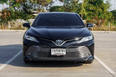 TOYOTA CAMRY 2.5 HYBRID PREMIUM ปี2020 จด2021 (1ขร6791)