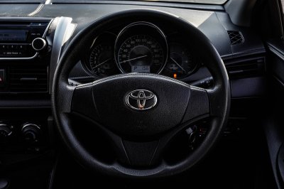 TOYOTA VIOS 1.5 J AT ปี2017 (ติดแก๊ส LPG) (6กย1016)