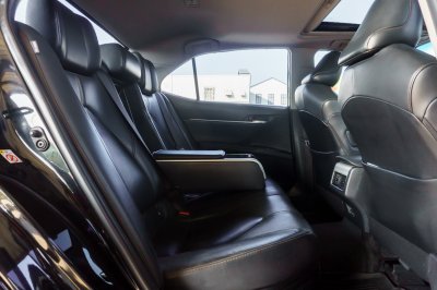 TOYOTA CAMRY 2.5 HYBRID PREMIUM ปี2020 จด2021 (1ขร6791)